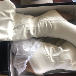 Brand new Vici white boots size 7.5